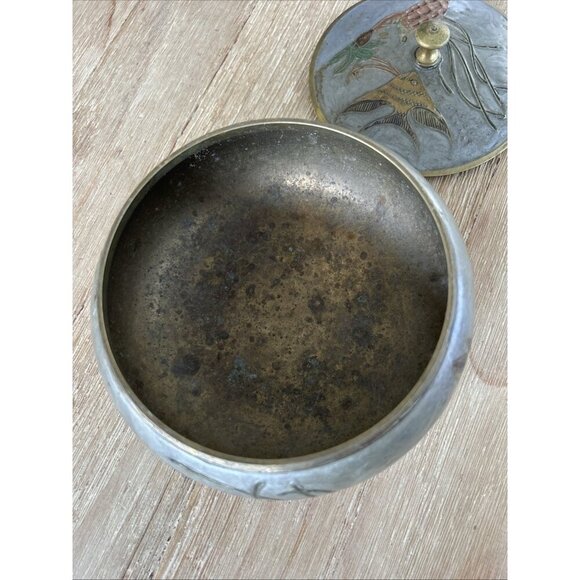Vintage Round Enameled Brass Trinket Dish With Lid Sea Life Tropical Turtle Fish - Picture 6 of 6